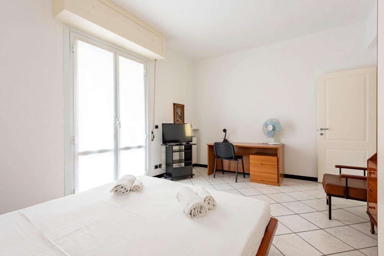 Joivy Cosy Flat With Parking In Кьявари Экстерьер фото