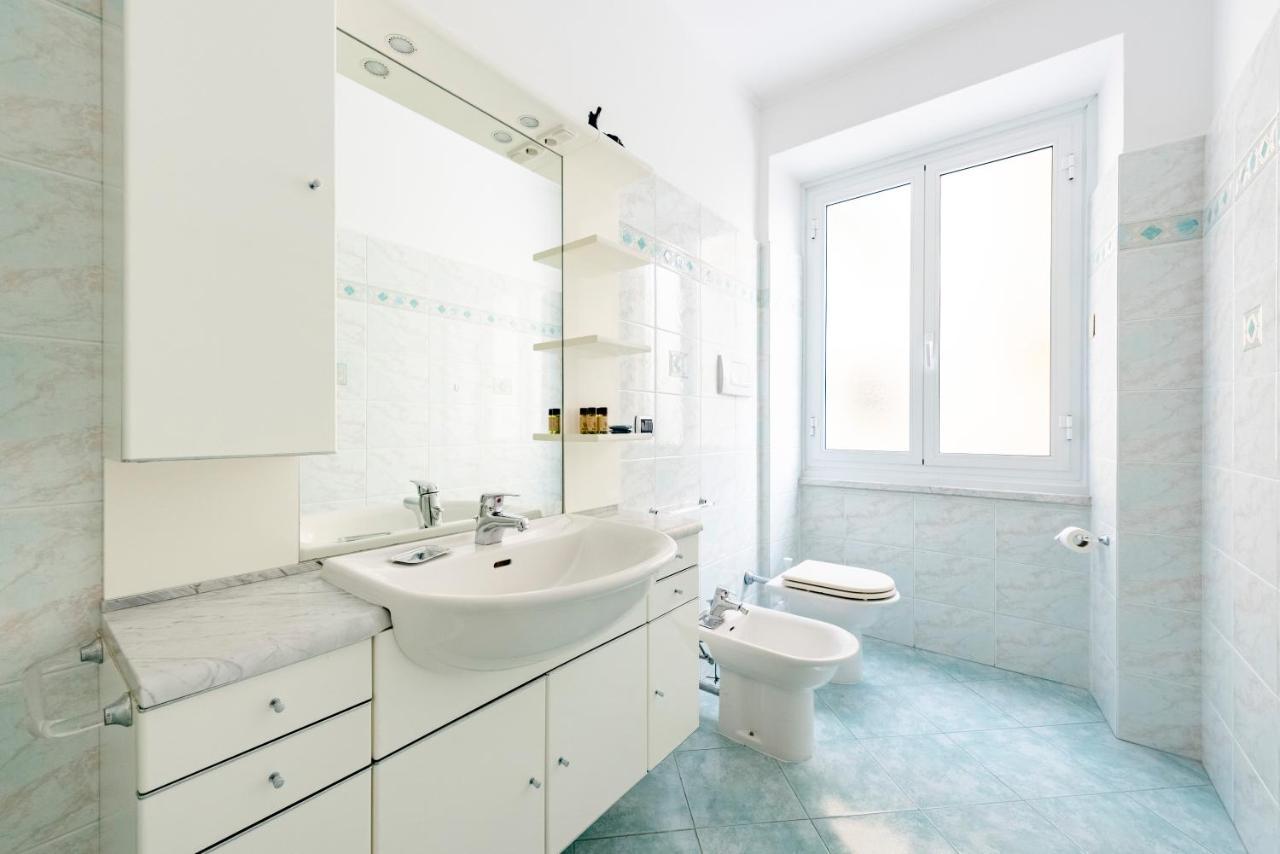 Joivy Cosy Flat With Parking In Кьявари Экстерьер фото